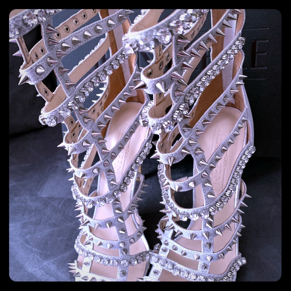 Jennifer Le Razor sandal